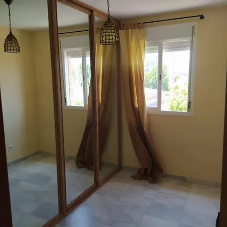 4 Dormitorios, Hasta 8 Personas - Torremolinos Apartmán *